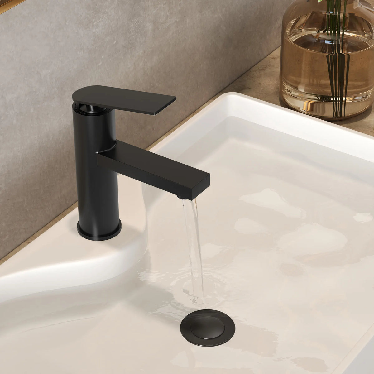 Single-Hole Bathroom Sink Faucet With Pop-Up Drain