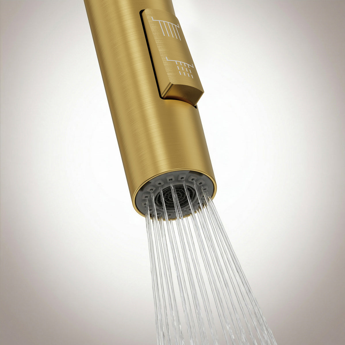 Single-Handle Pull-Down Kitchen Faucet With Dual Spray Modes