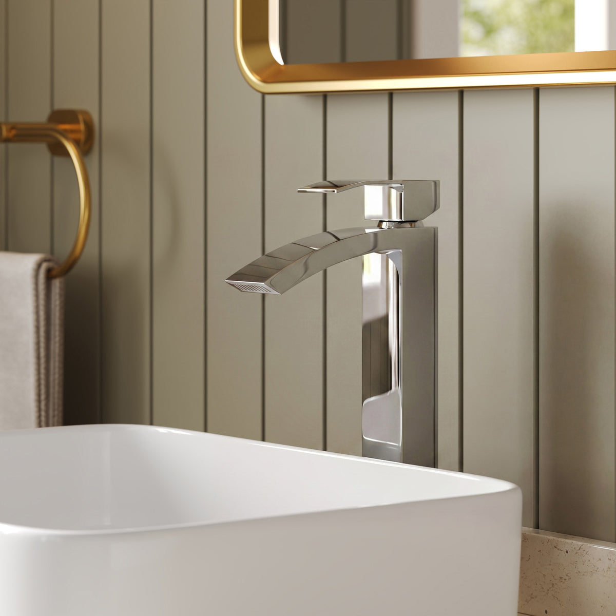Single-Handle Vessel Bathroom Sink Faucet With Pop-Up Drain