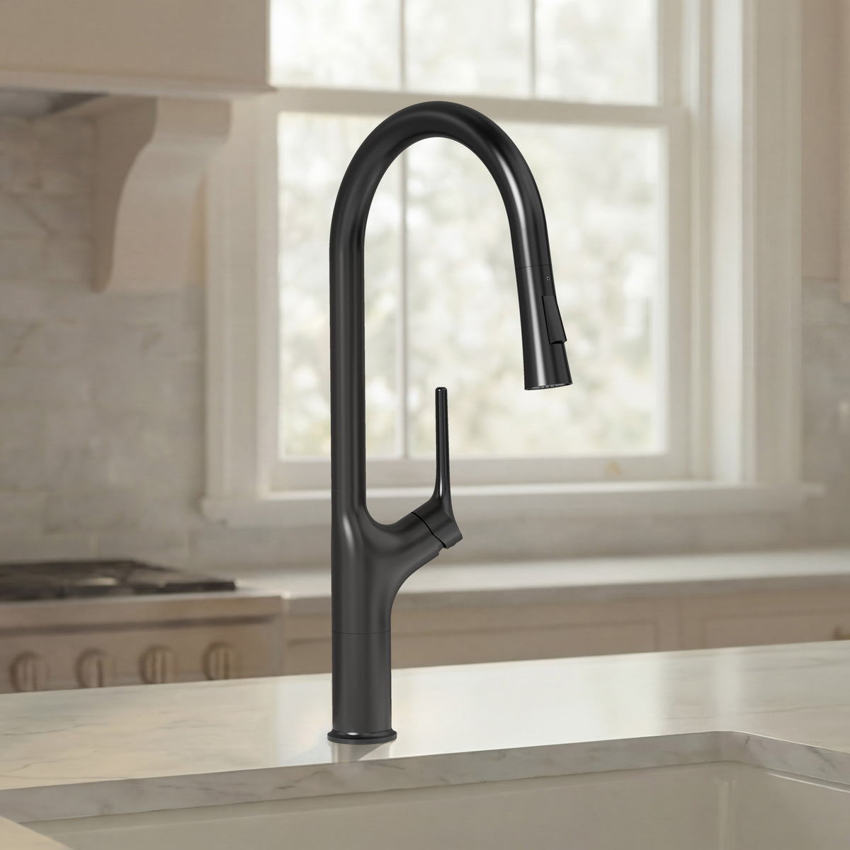 Single-Handle Pull-Down Kitchen Faucet With Dual Spray Modes