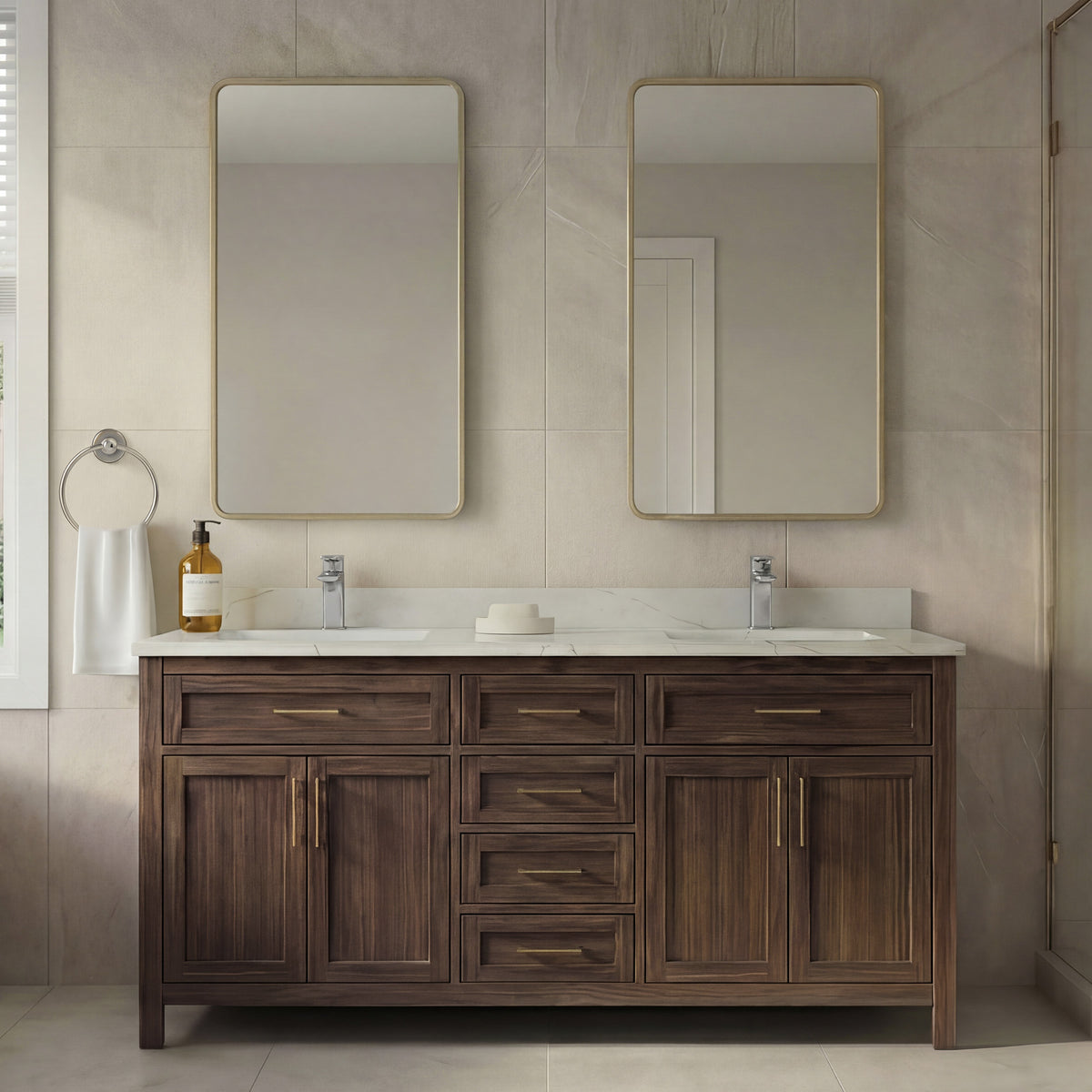 Single-Handle Bathroom Sink Faucet With Pop-Up Drain