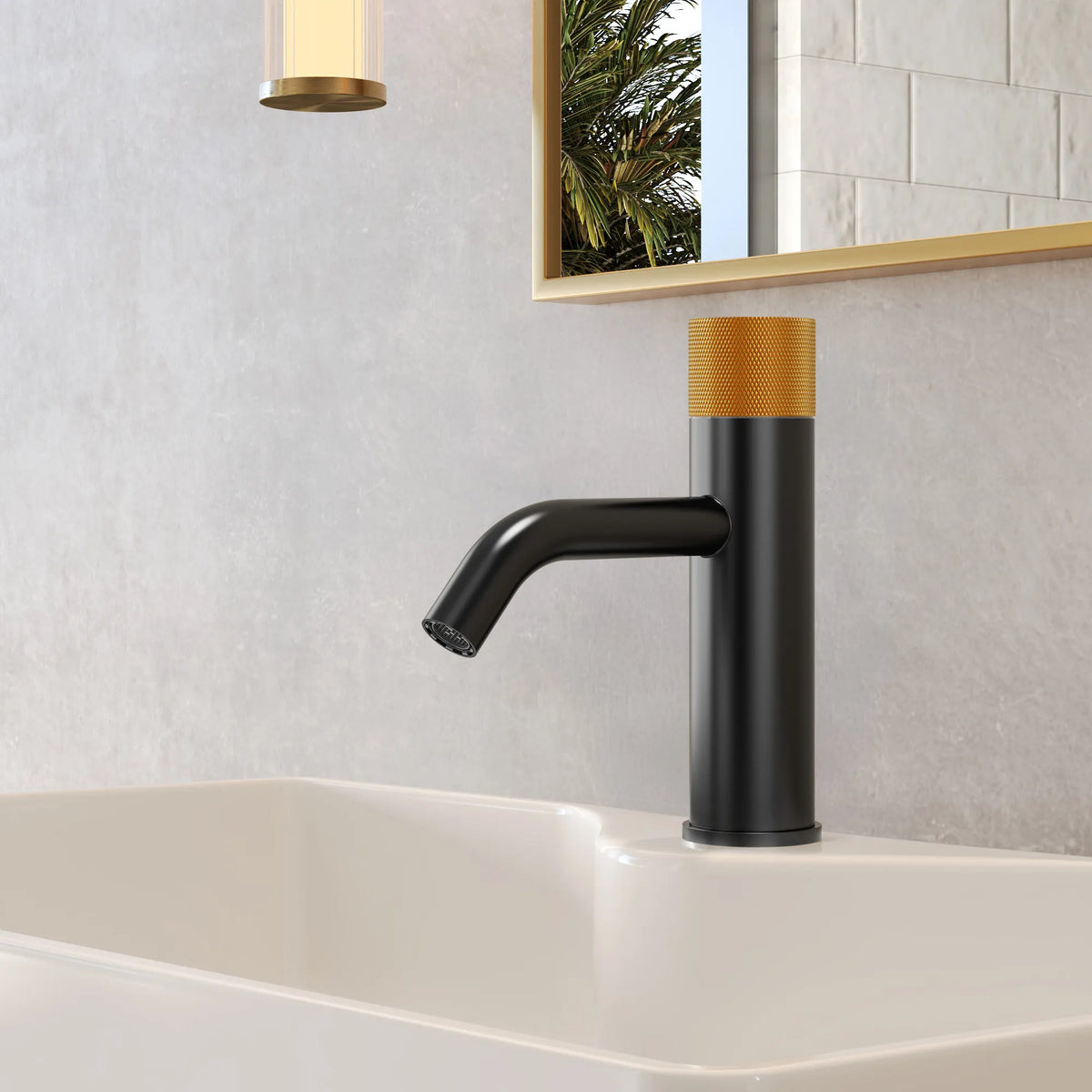 Single-Handle Bathroom Sink Faucet With Pop-Up Drain