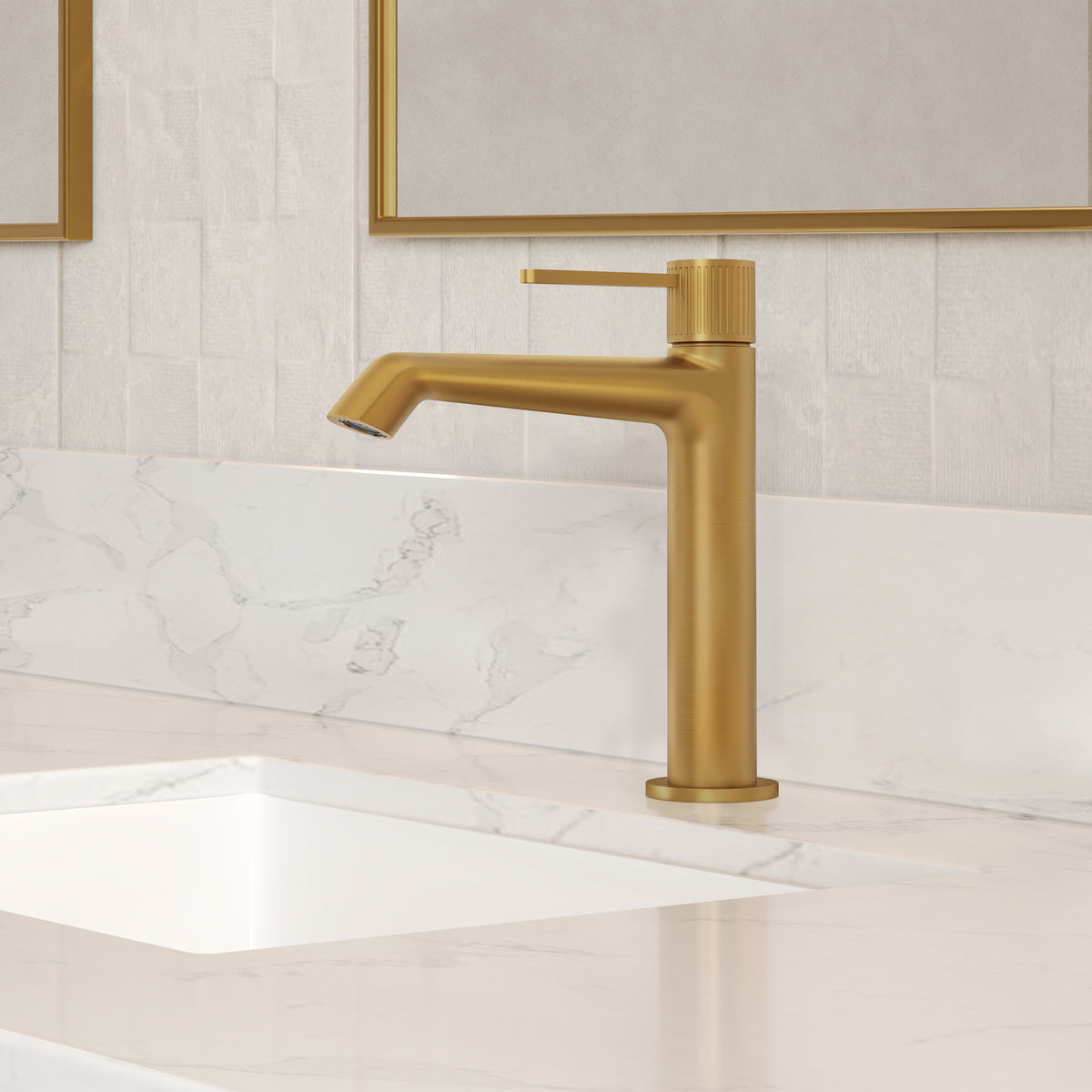 Single-Handle Bathroom Sink Faucet With Pop-Up Drain