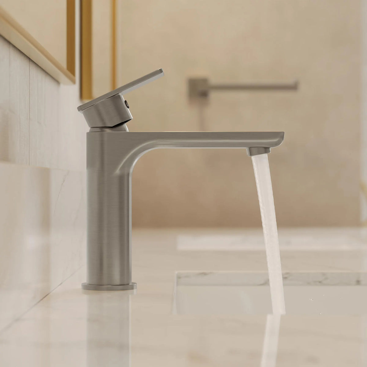 Single-Handle Bathroom Sink Faucet With Pop-Up Drain