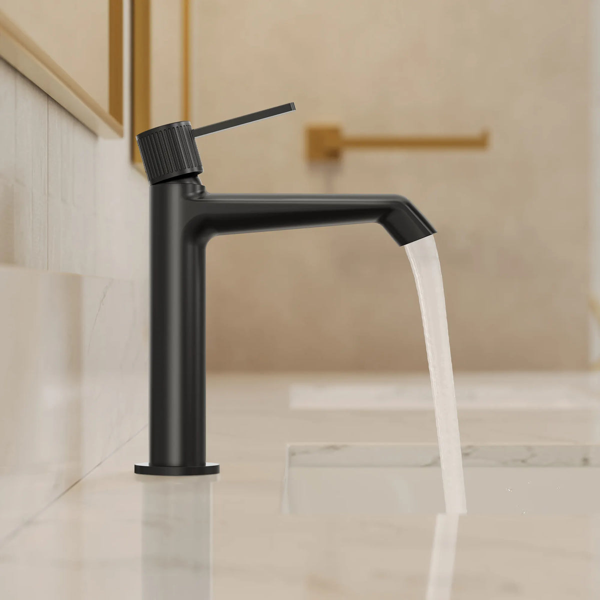 Single-Handle Bathroom Sink Faucet With Pop-Up Drain