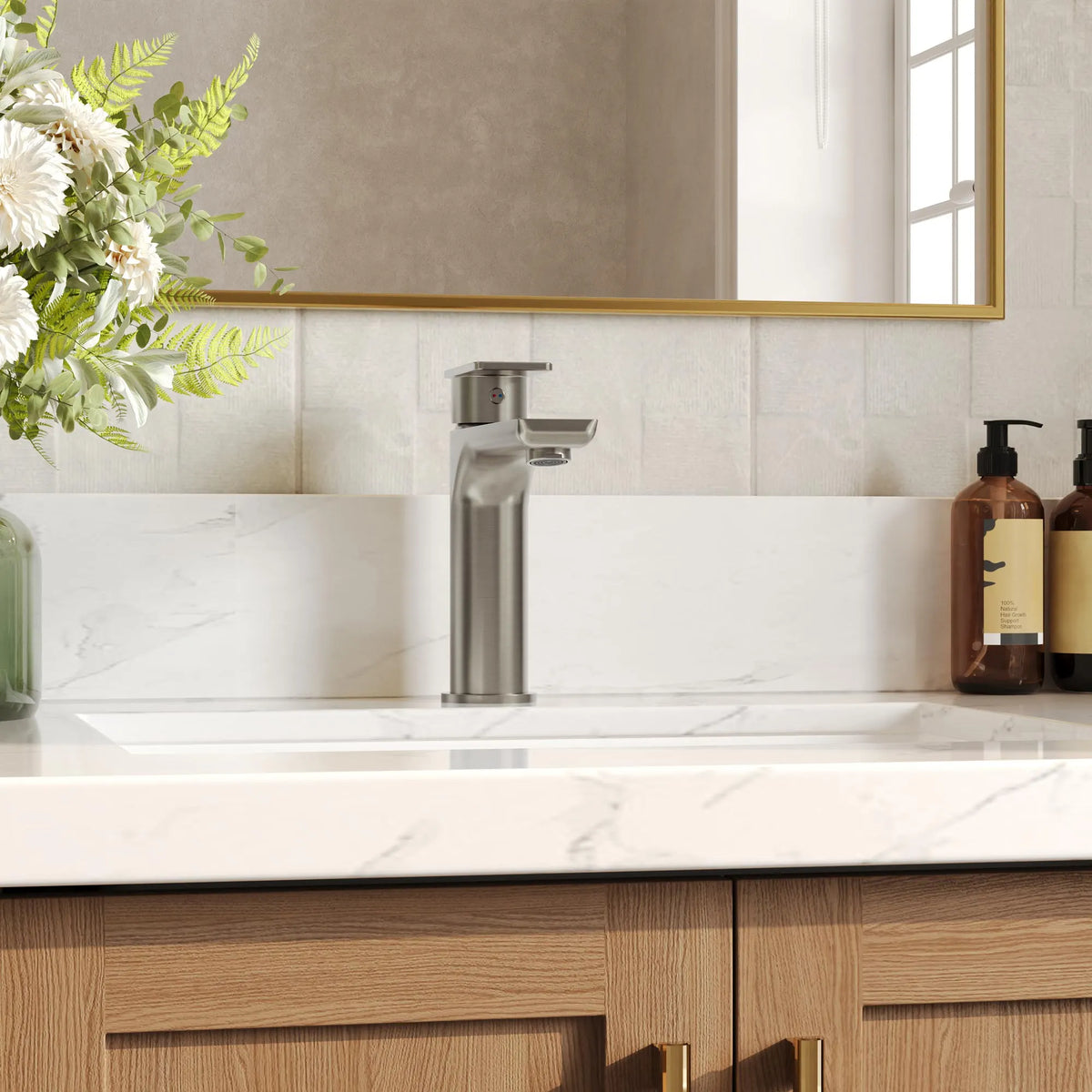 Single-Handle Bathroom Sink Faucet With Pop-Up Drain