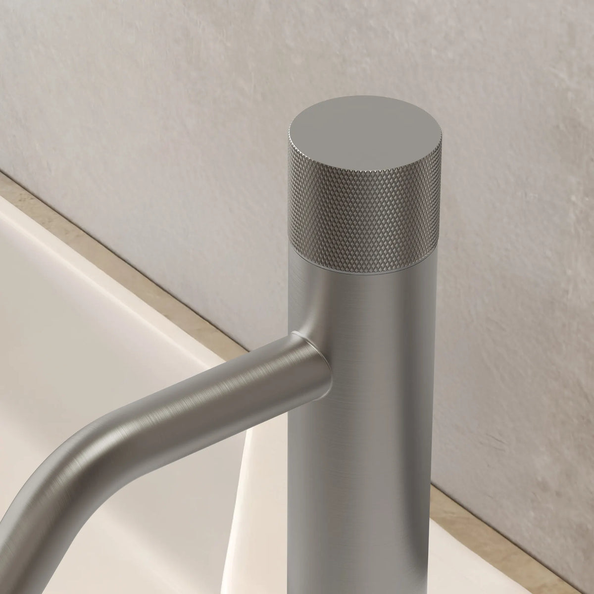 Single-Handle Bathroom Sink Faucet With Pop-Up Drain