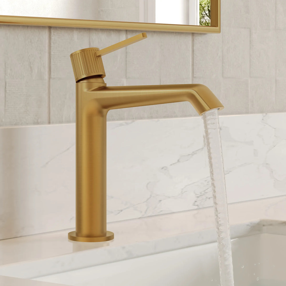 Single-Handle Bathroom Sink Faucet With Pop-Up Drain
