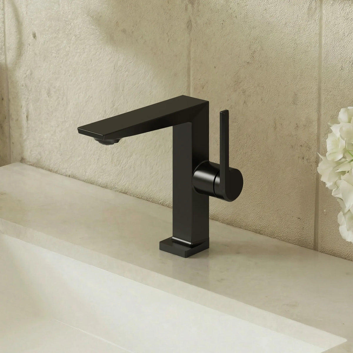 Single-Handle Bathroom Sink Faucet With Pop-Up Drain