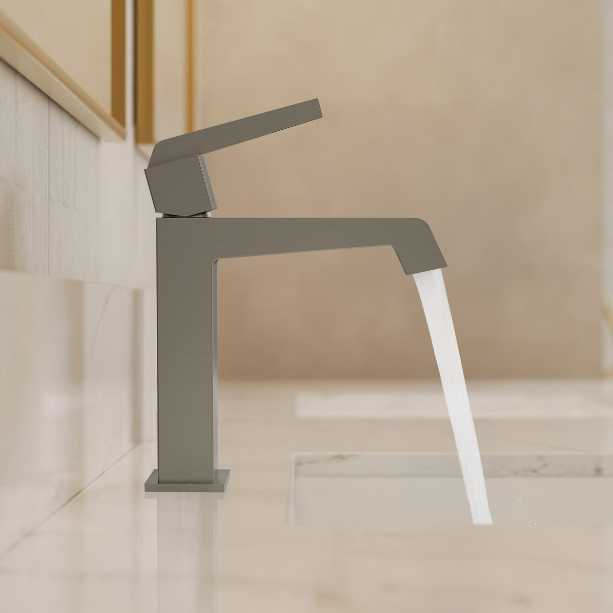 Single-Handle Bathroom Sink Faucet With Pop-Up Drain
