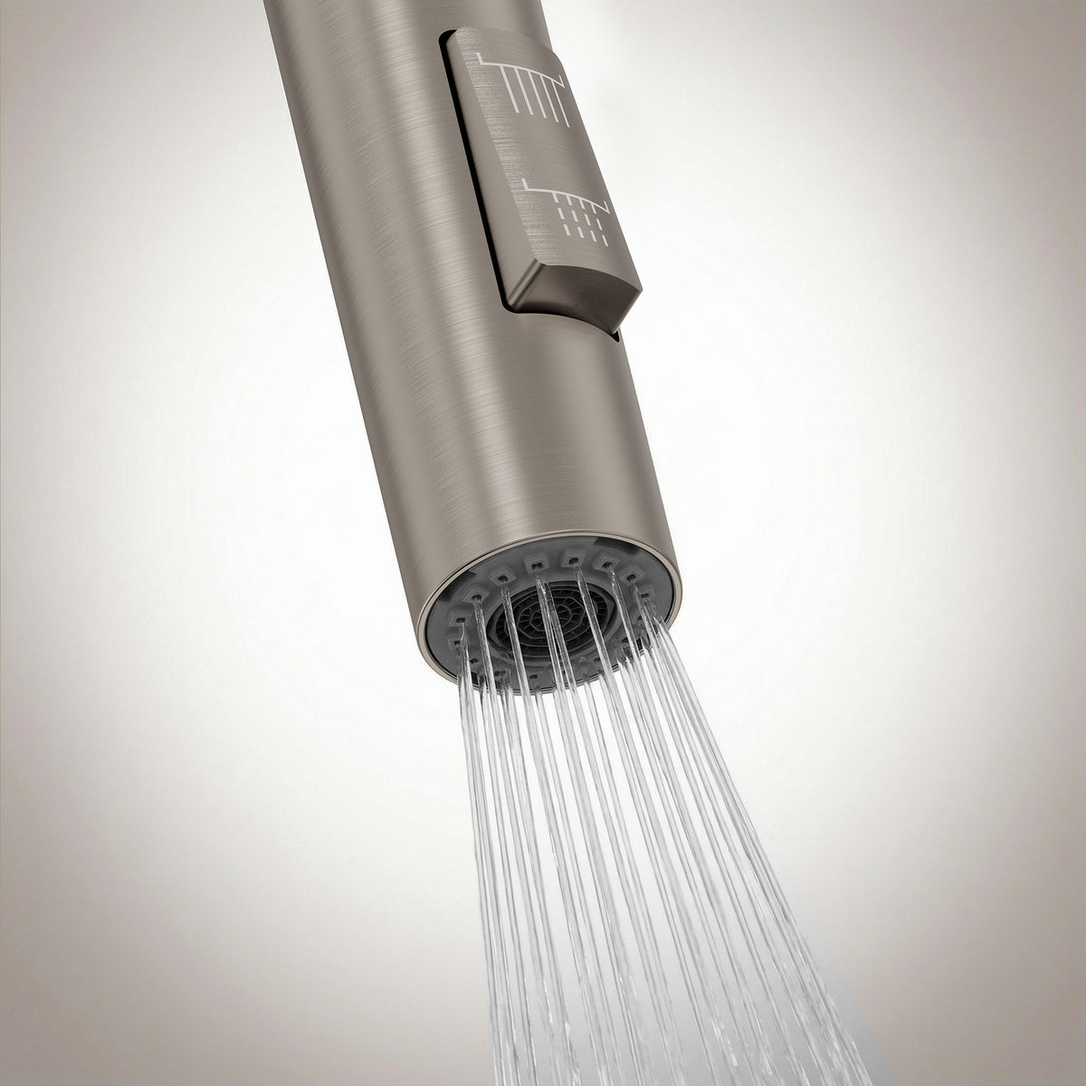 Single-Handle Pull-Down Kitchen Faucet With Dual Spray Modes