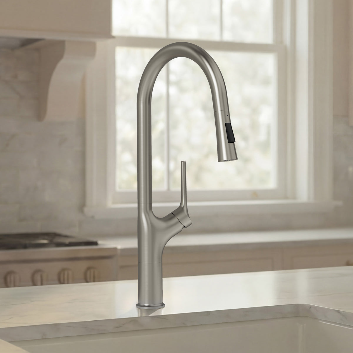 Single-Handle Pull-Down Kitchen Faucet With Dual Spray Modes