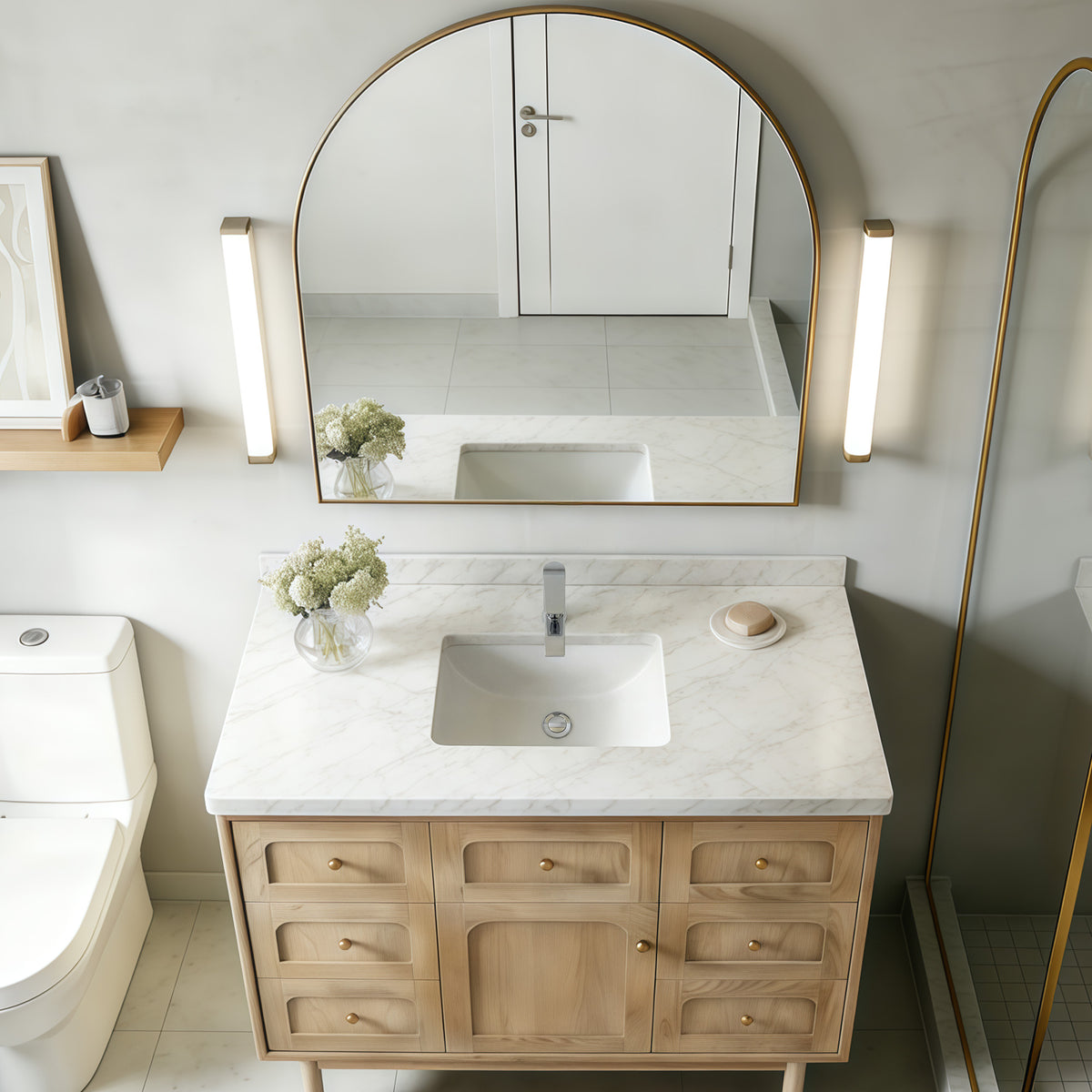 Single-Handle Bathroom Sink Faucet With Pop-Up Drain