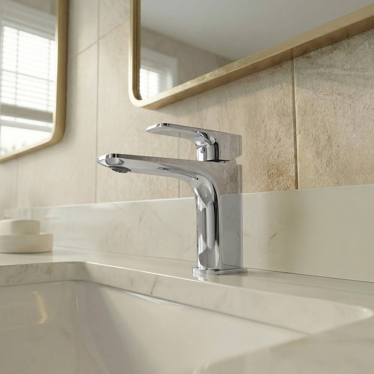 Single-Handle Bathroom Sink Faucet With Pop-Up Drain