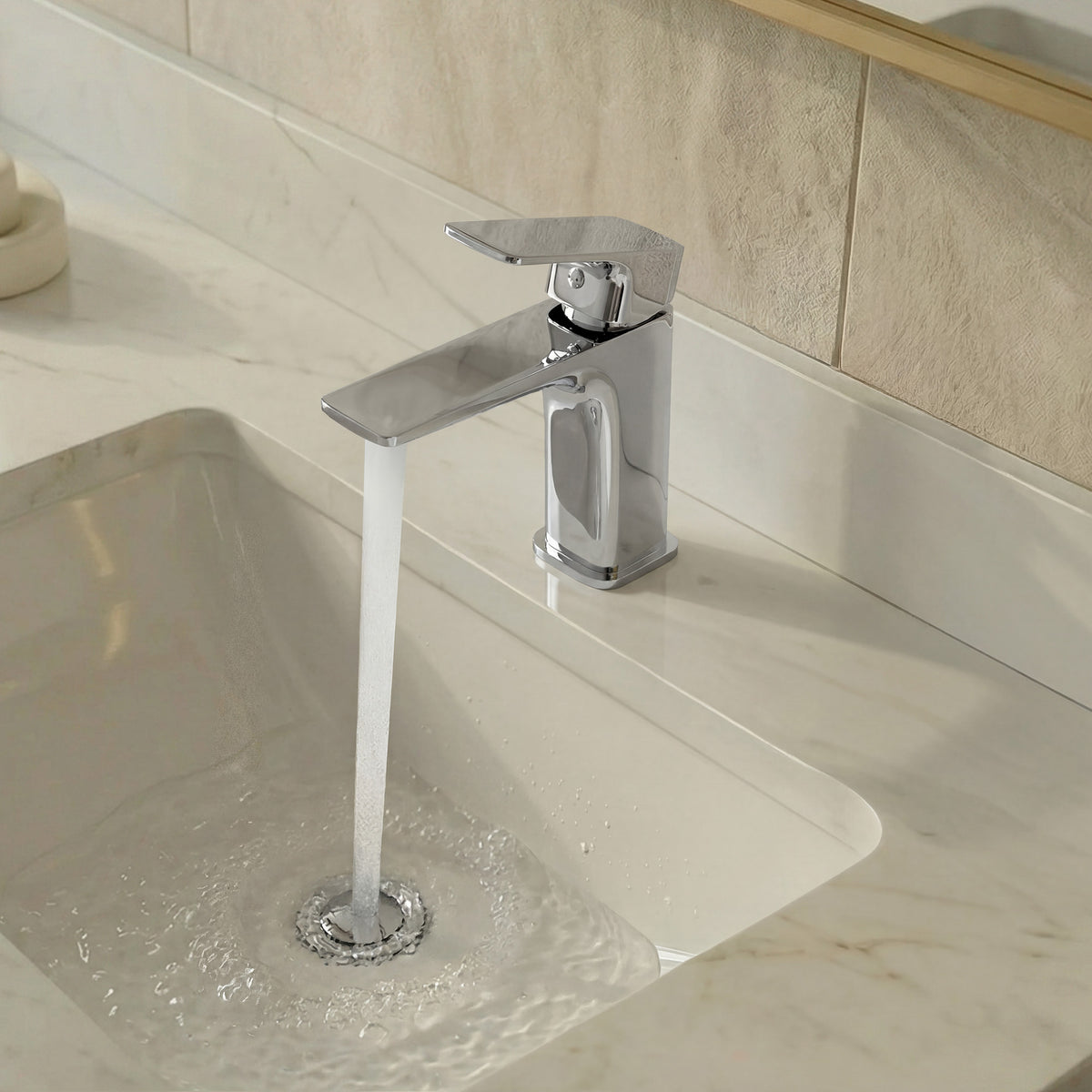 Single-Handle Bathroom Sink Faucet With Pop-Up Drain