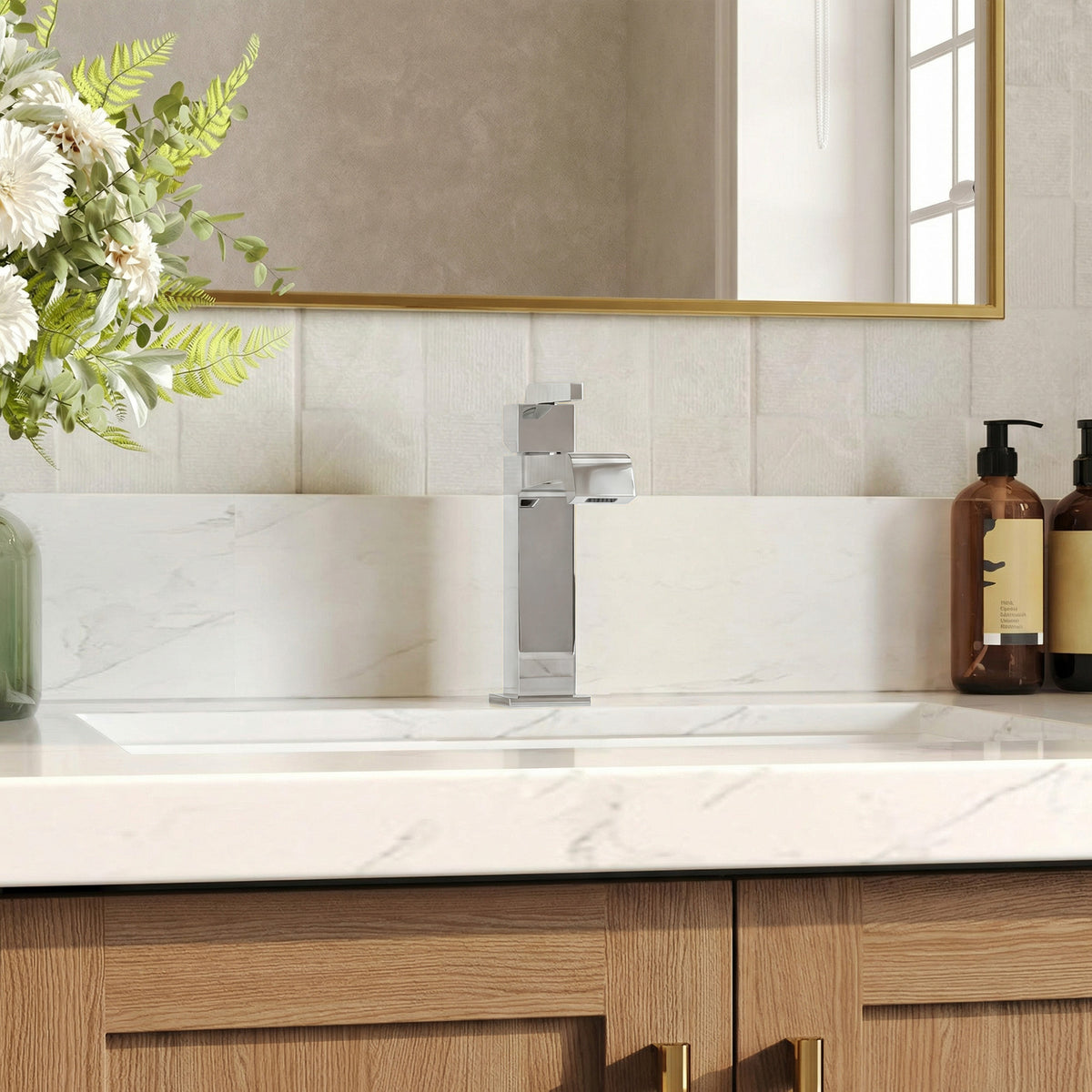 Single-Handle Bathroom Sink Faucet With Pop-Up Drain
