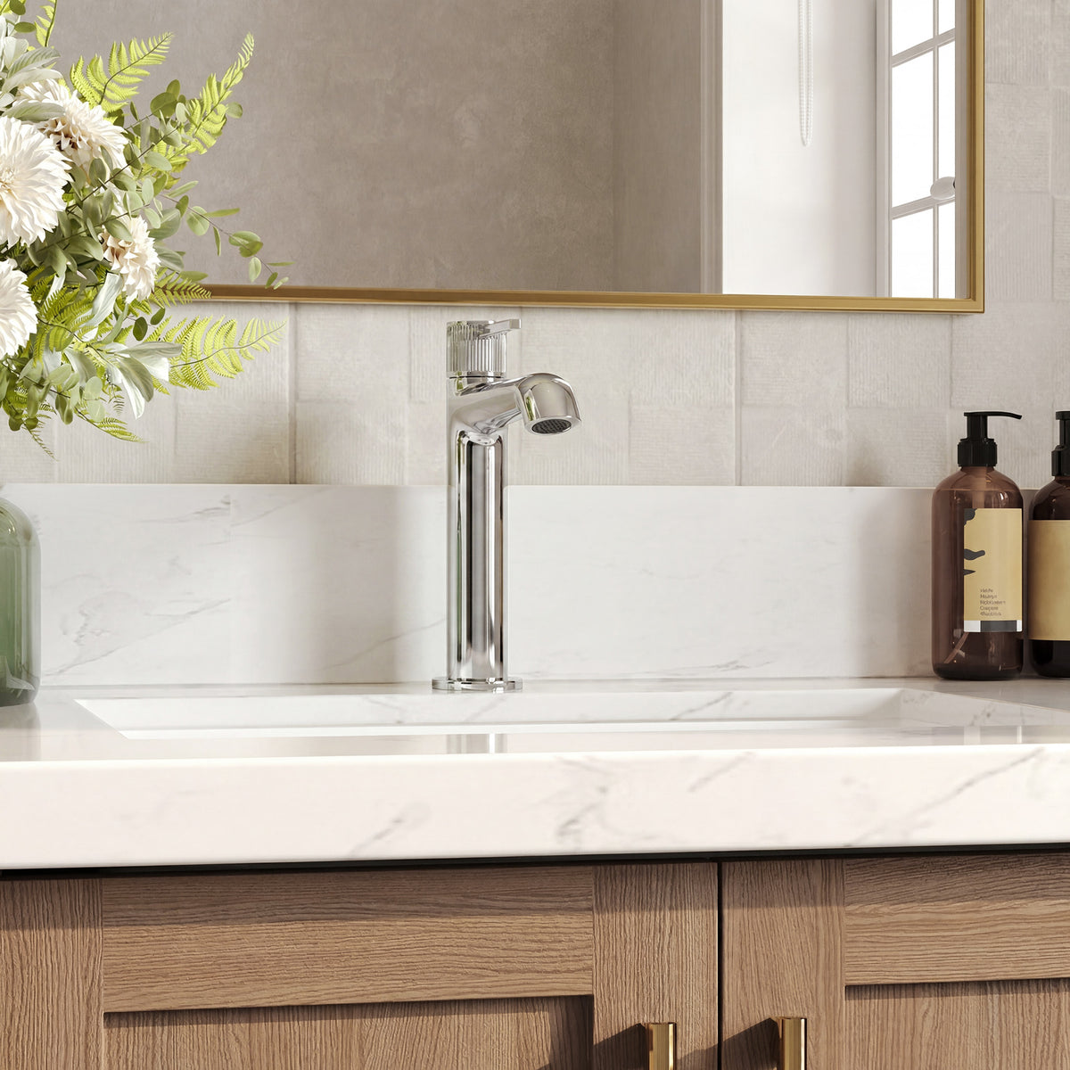 Single-Handle Bathroom Sink Faucet With Pop-Up Drain