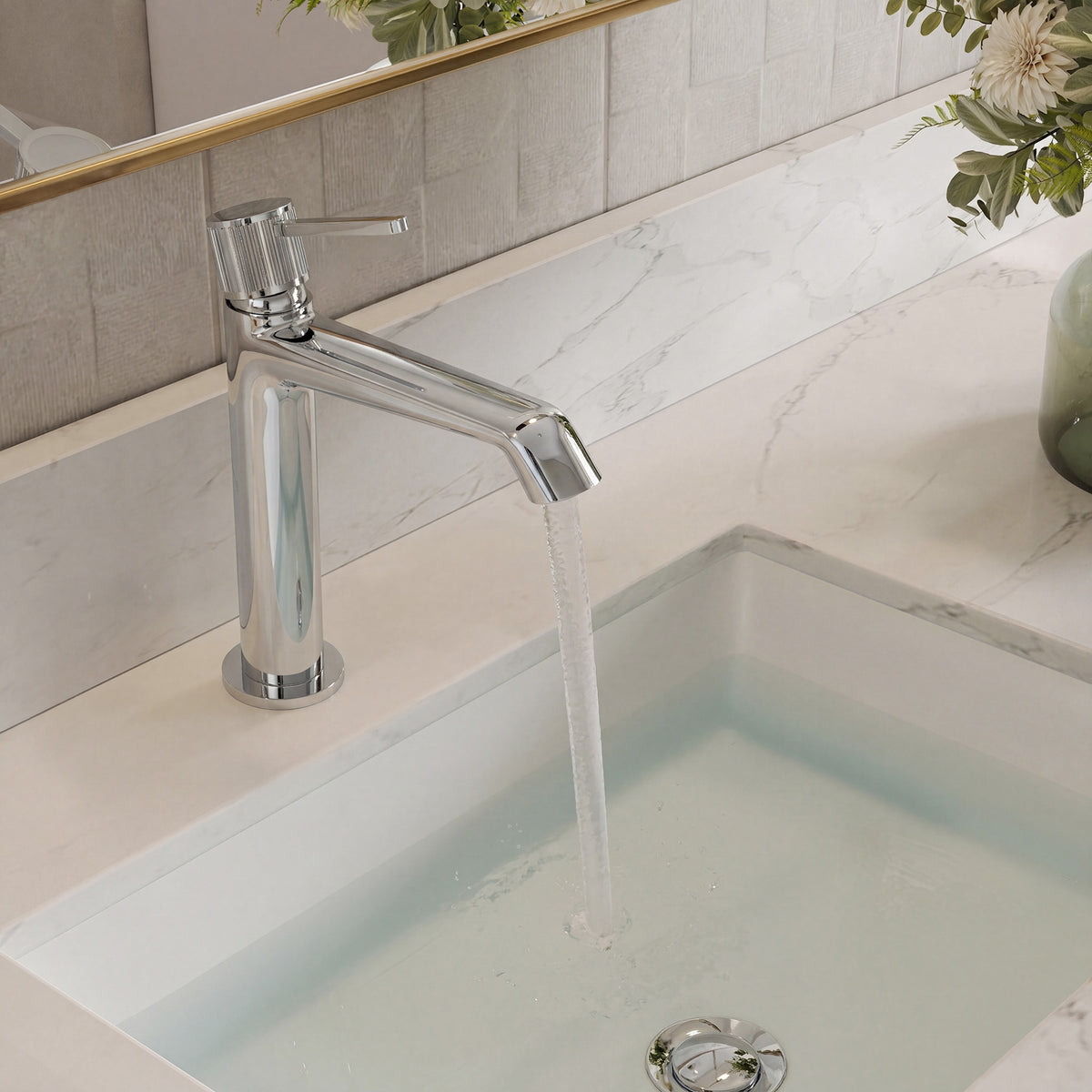 Single-Handle Bathroom Sink Faucet With Pop-Up Drain