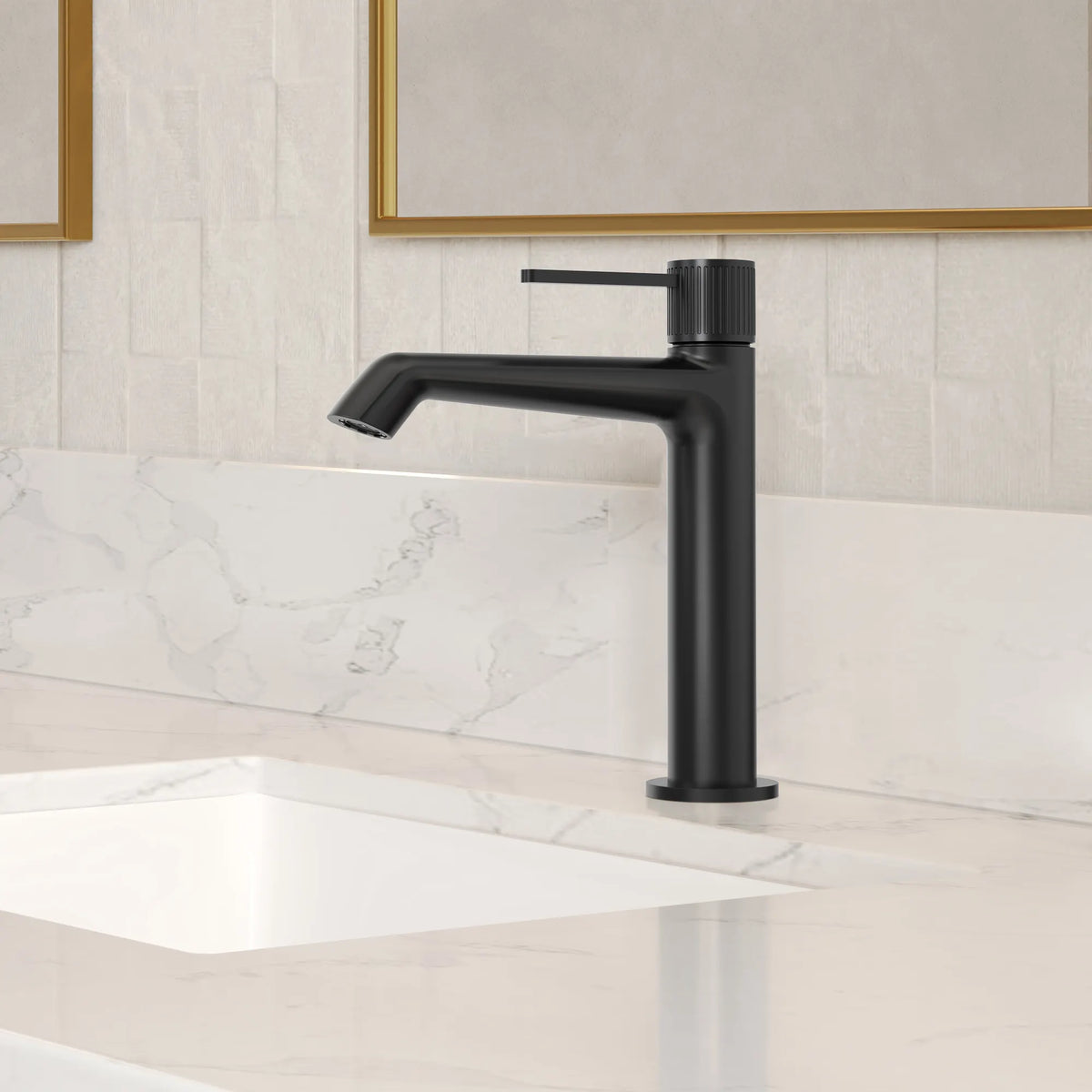 Single-Handle Bathroom Sink Faucet With Pop-Up Drain