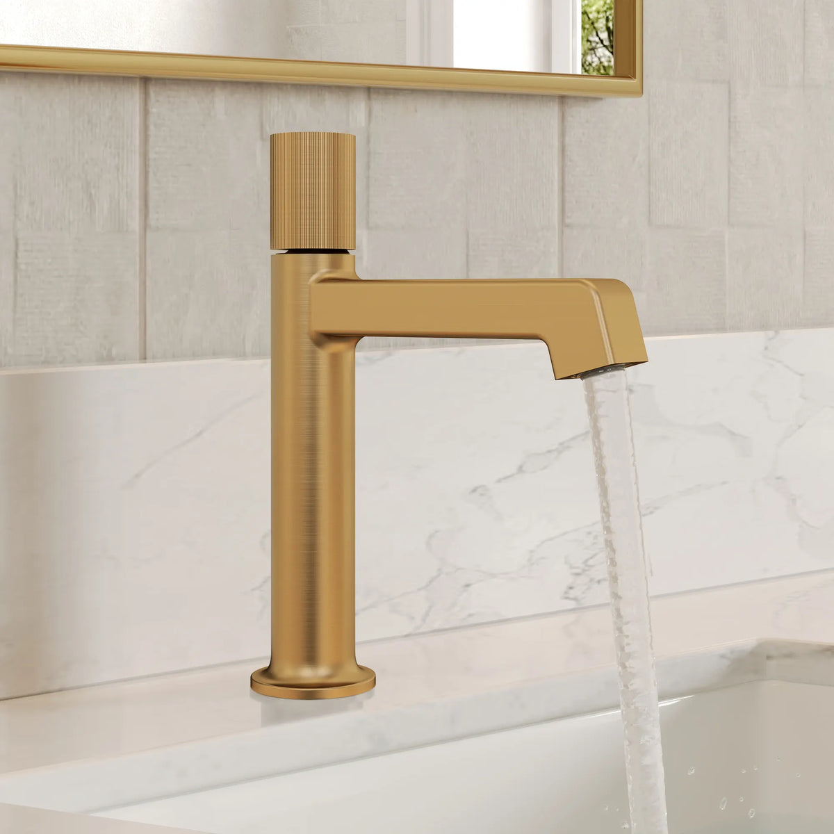 Single-Handle Bathroom Sink Faucet With Pop-Up Drain