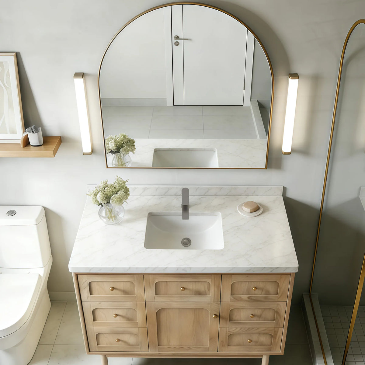 Single-Handle Bathroom Sink Faucet With Pop-Up Drain