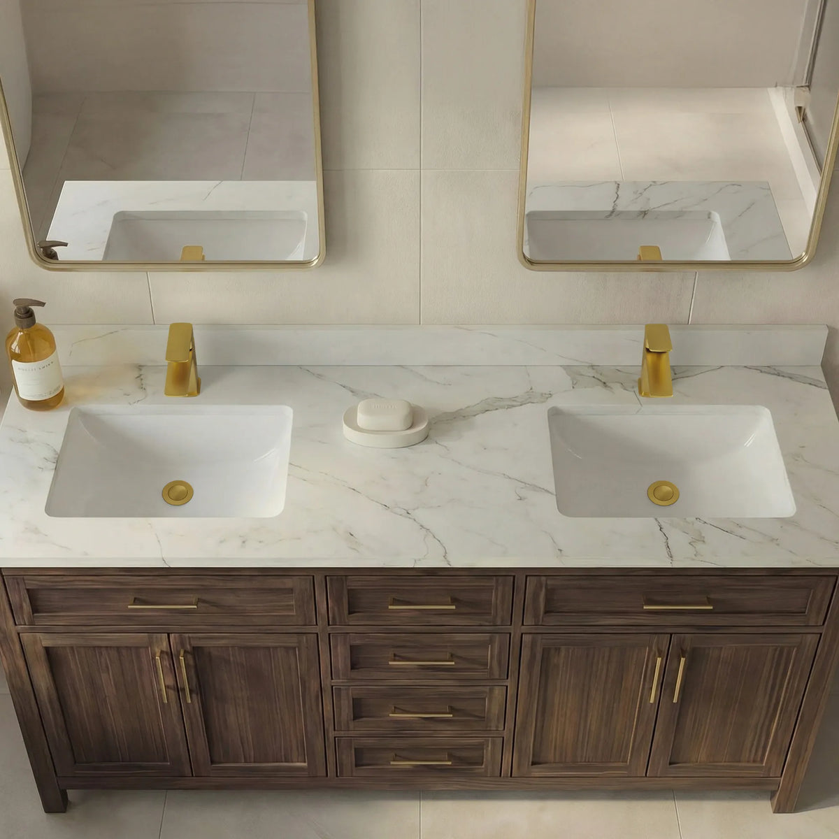 Single-Handle Bathroom Sink Faucet With Pop-Up Drain