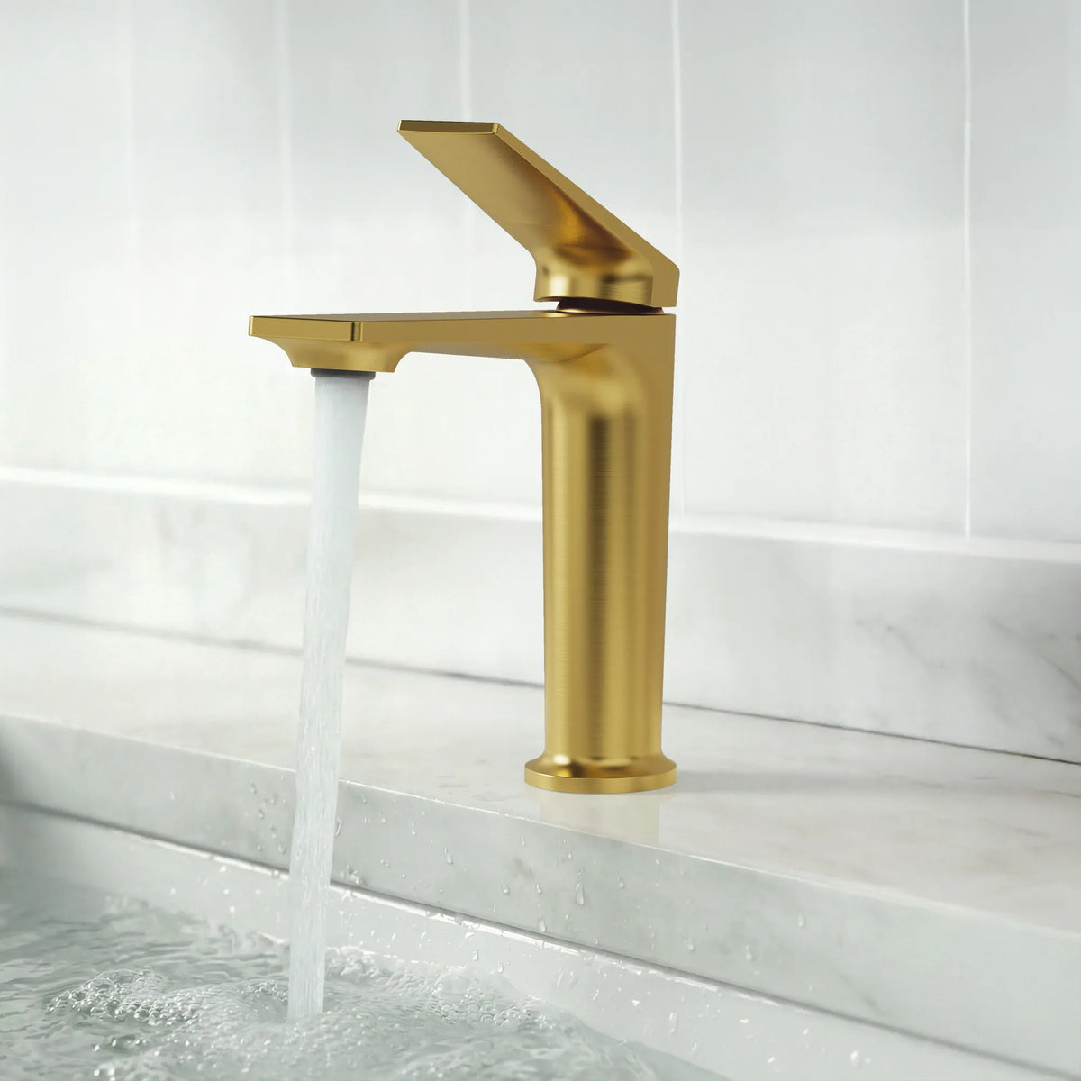 Single-Handle Bathroom Sink Faucet With Pop-Up Drain