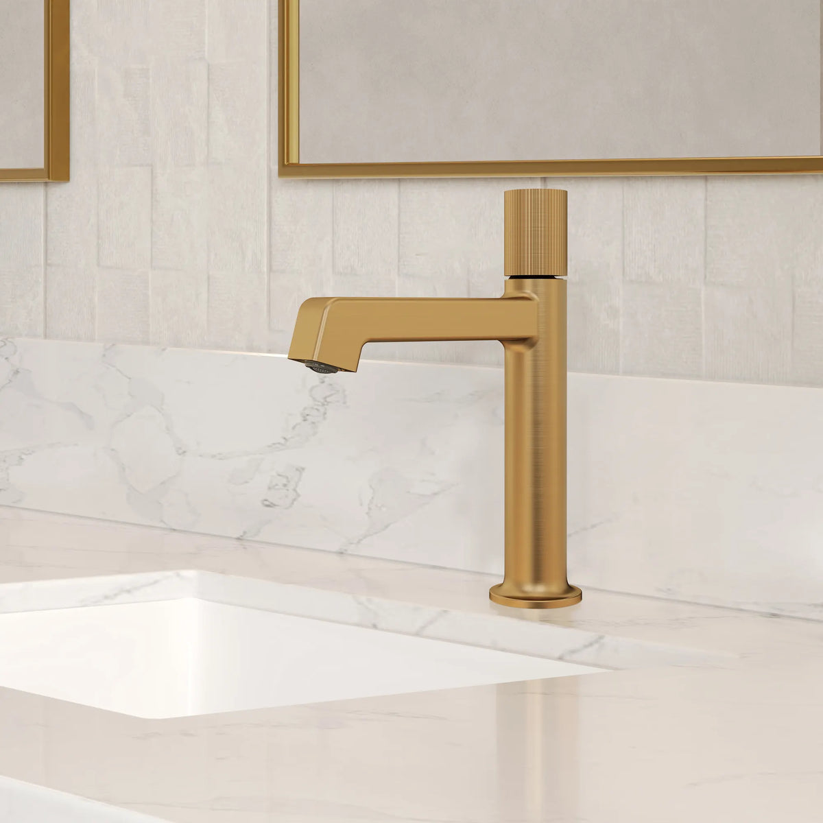 Single-Handle Bathroom Sink Faucet With Pop-Up Drain