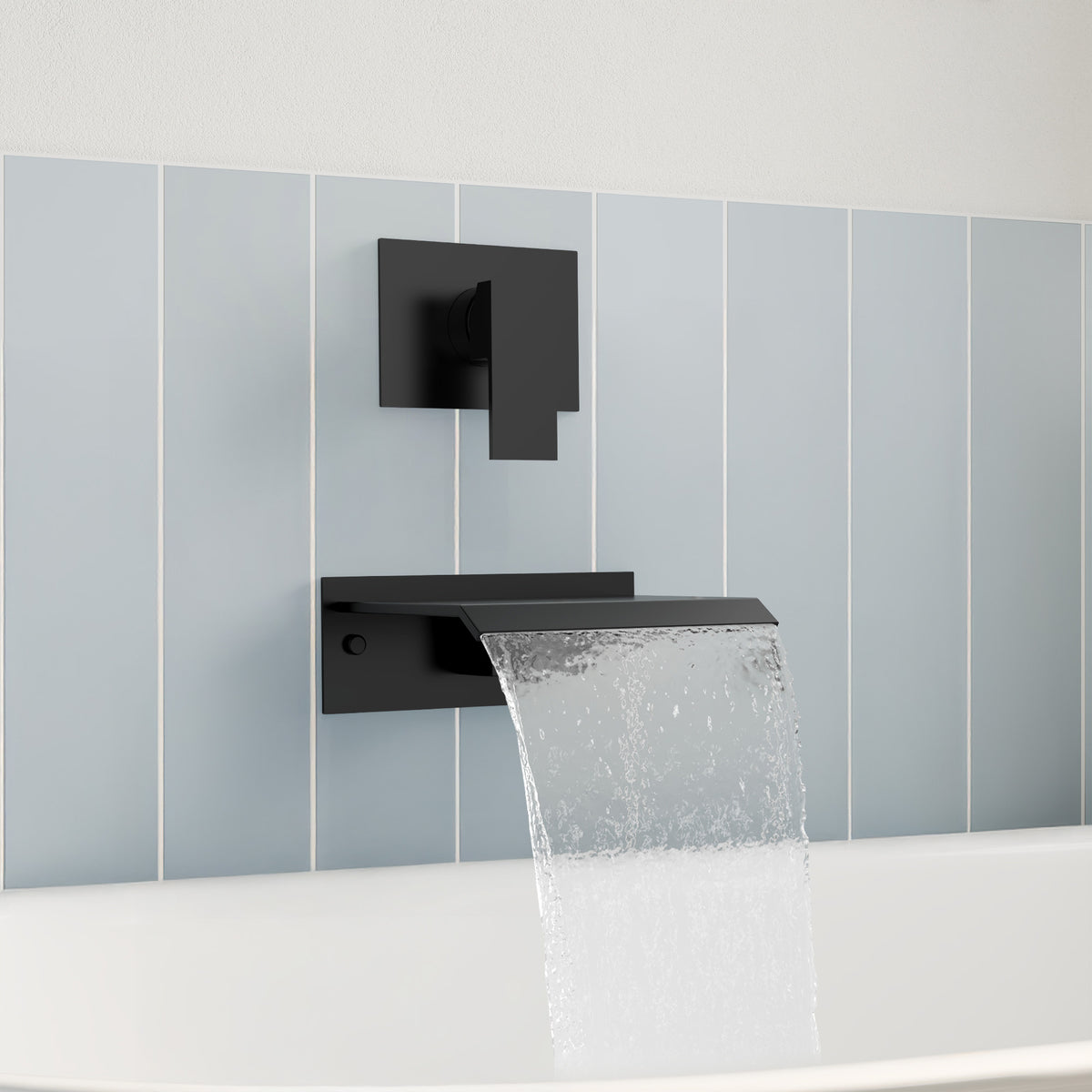 Concealed Wall-Mounted Waterfall Bathtub Faucet with Single-Handle Control
