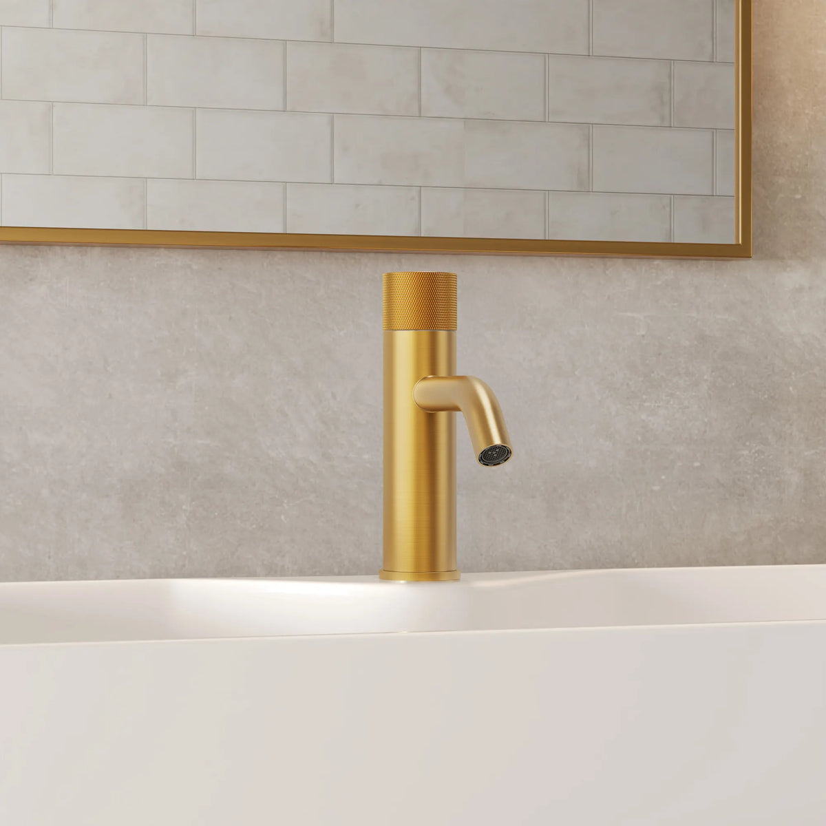 Single-Handle Bathroom Sink Faucet With Pop-Up Drain