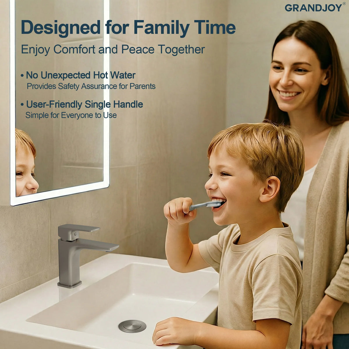 Single-Handle Bathroom Sink Faucet With Pop-Up Drain