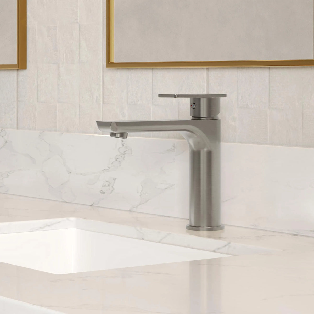 Single-Handle Bathroom Sink Faucet With Pop-Up Drain
