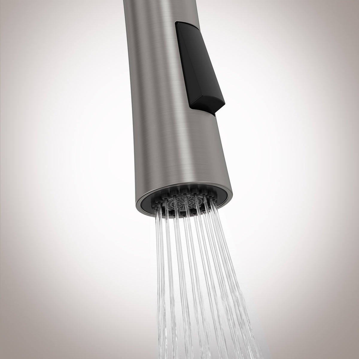 Single-Handle Pull-Down Kitchen Faucet With Dual Spray Modes