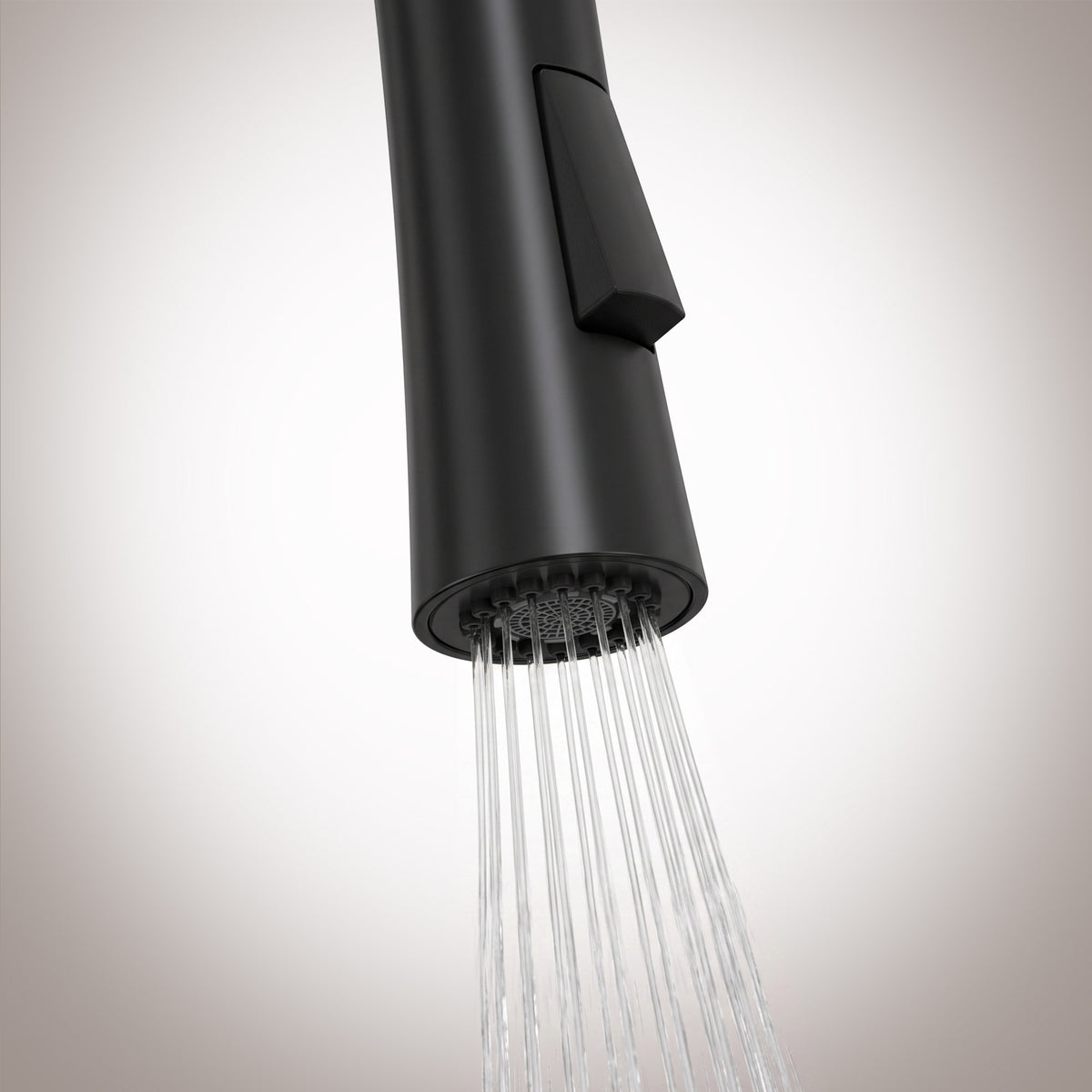Single-Handle Pull-Down Kitchen Faucet With Dual Spray Modes