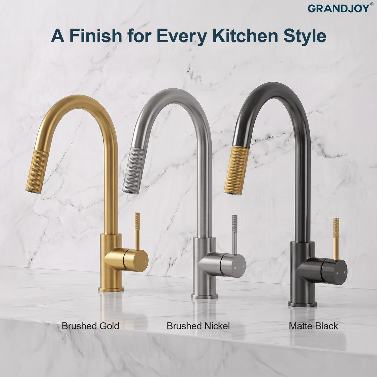 Single-Handle Pull-Down Kitchen Faucet With Dual Spray Modes