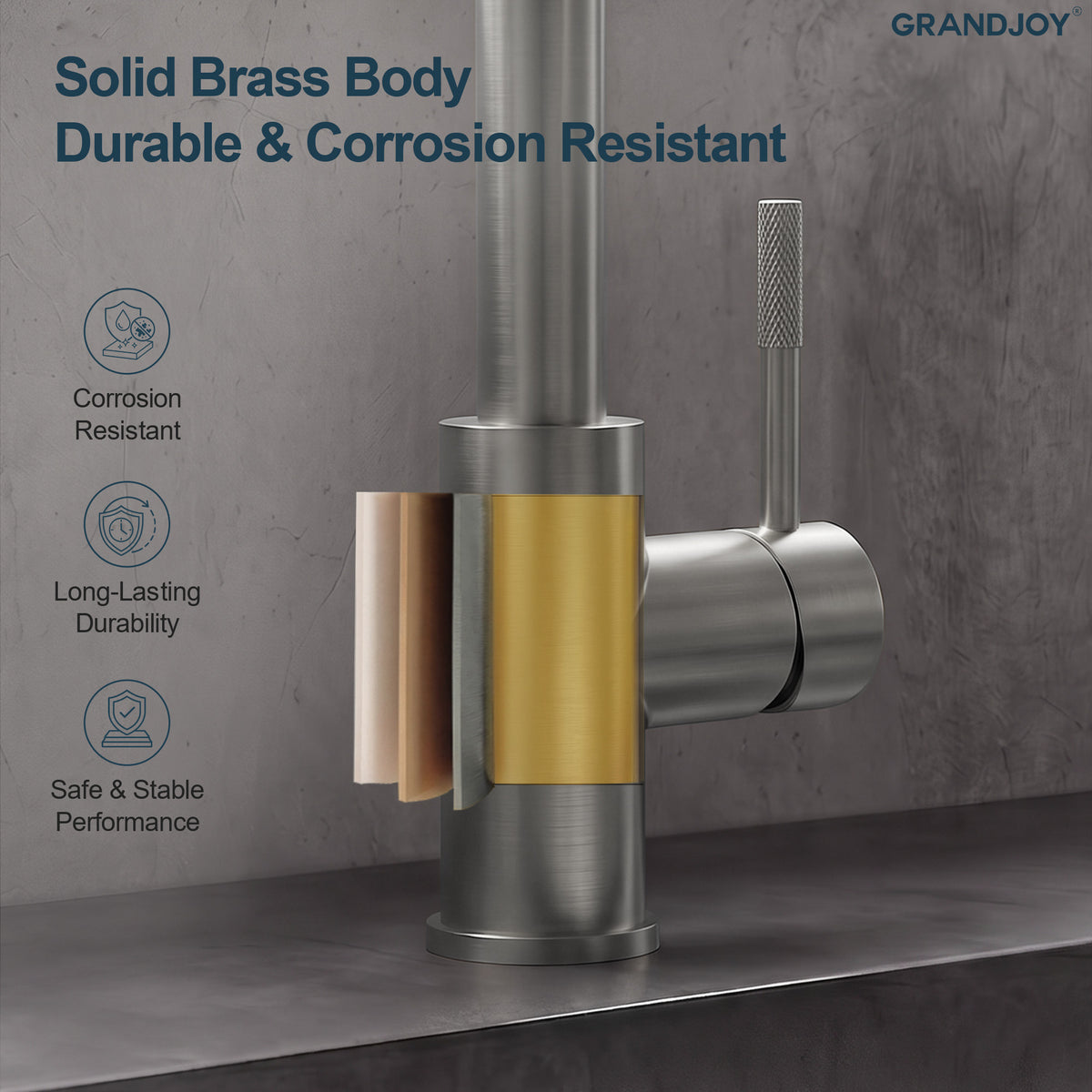 Single-Handle Pull-Down Kitchen Faucet With Dual Spray Modes