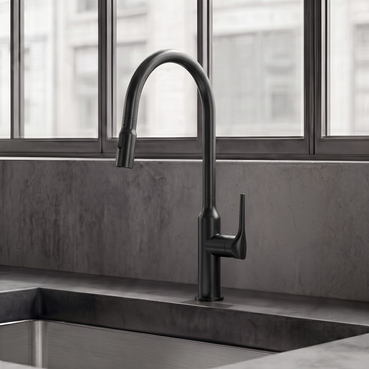 Single-Handle Pull-Down Kitchen Faucet With Dual Spray Modes