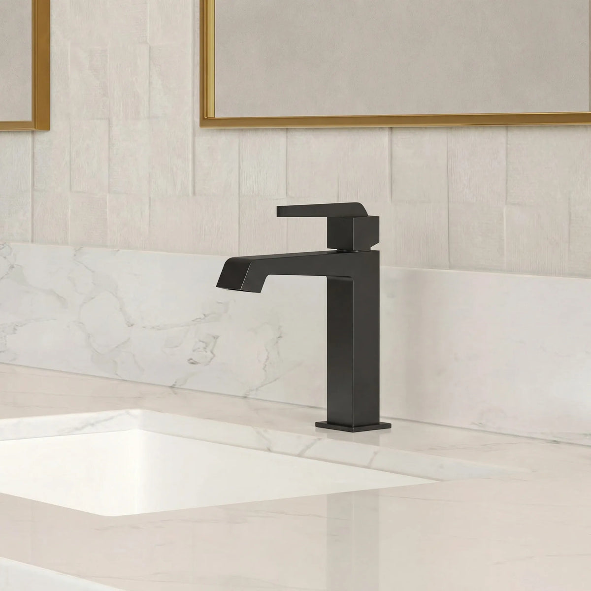 Single-Handle Bathroom Sink Faucet With Pop-Up Drain
