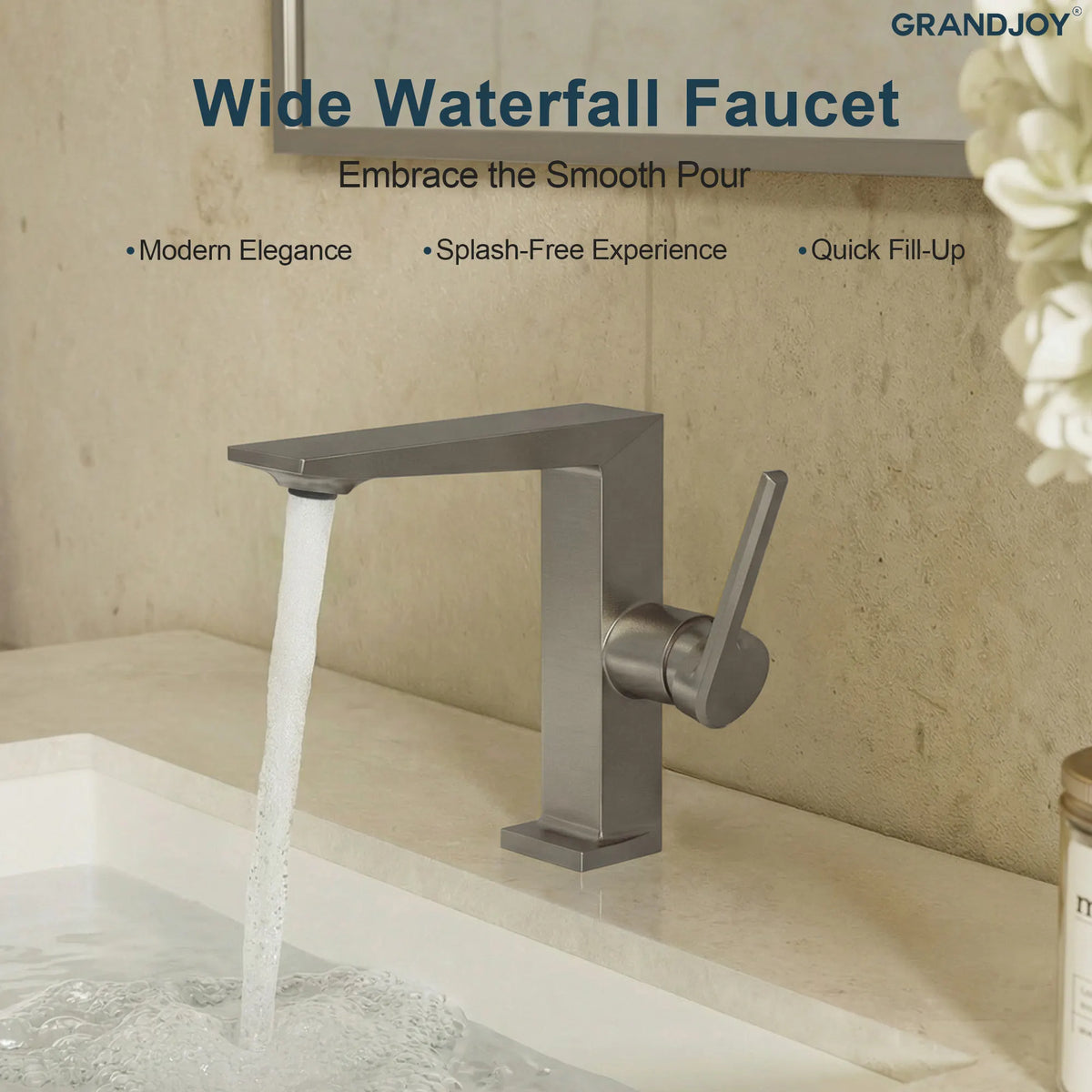 Single-Handle Bathroom Sink Faucet With Pop-Up Drain