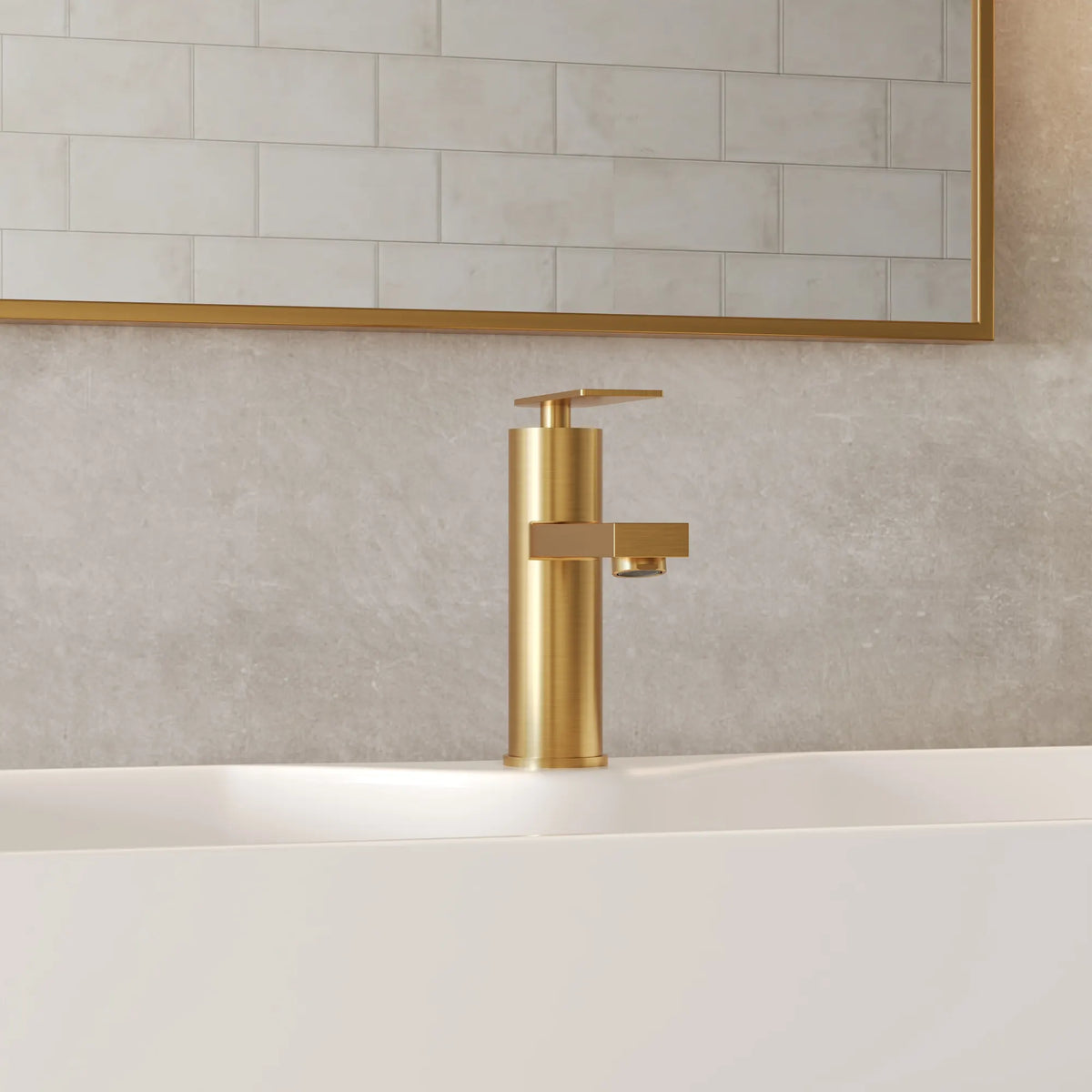 Single-Hole Bathroom Sink Faucet With Pop-Up Drain