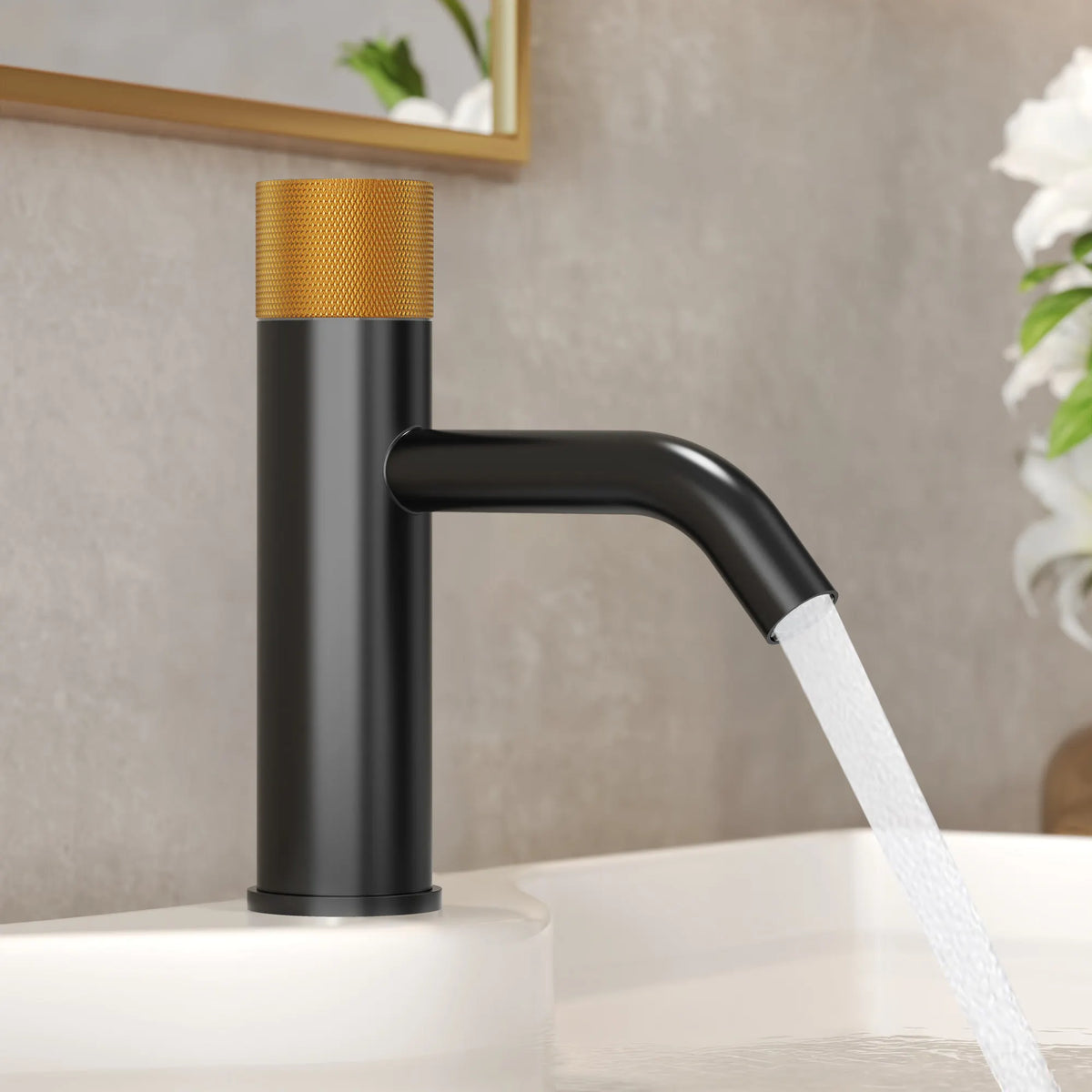 Single-Handle Bathroom Sink Faucet With Pop-Up Drain