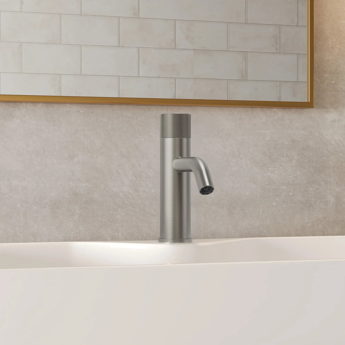 Single-Handle Bathroom Sink Faucet With Pop-Up Drain