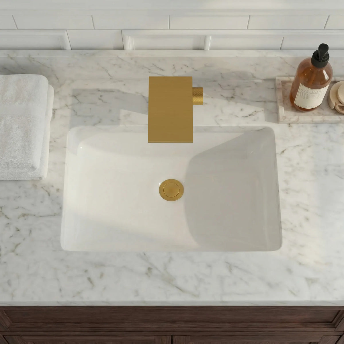 Single-Handle Bathroom Sink Faucet With Waterfall Spout And Pop-Up Drain