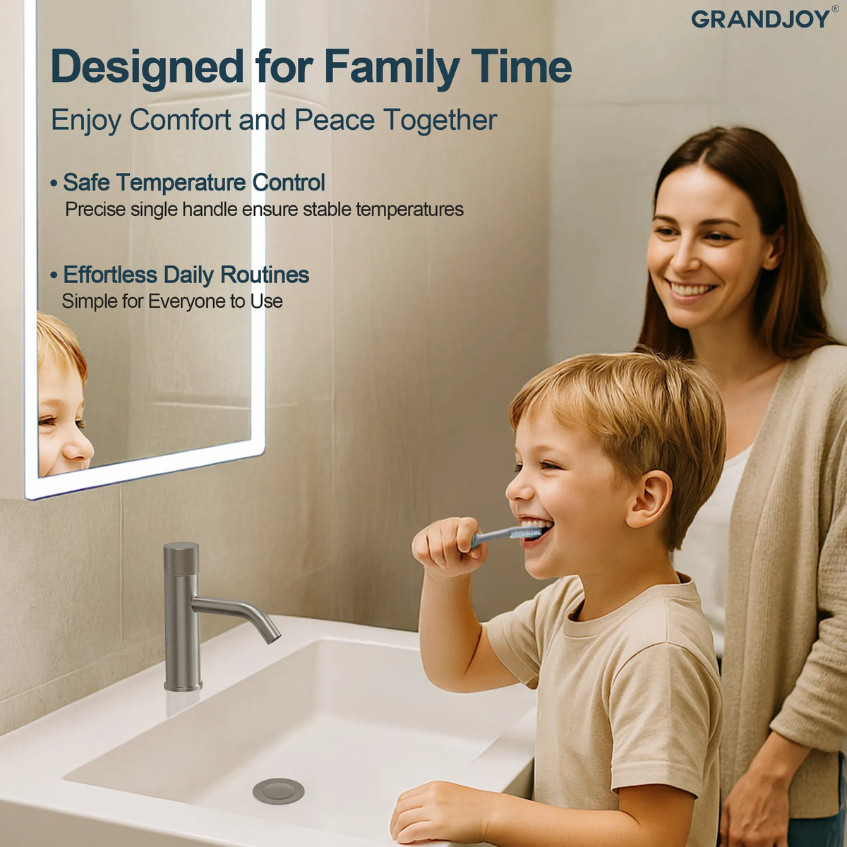 Single-Handle Bathroom Sink Faucet With Pop-Up Drain