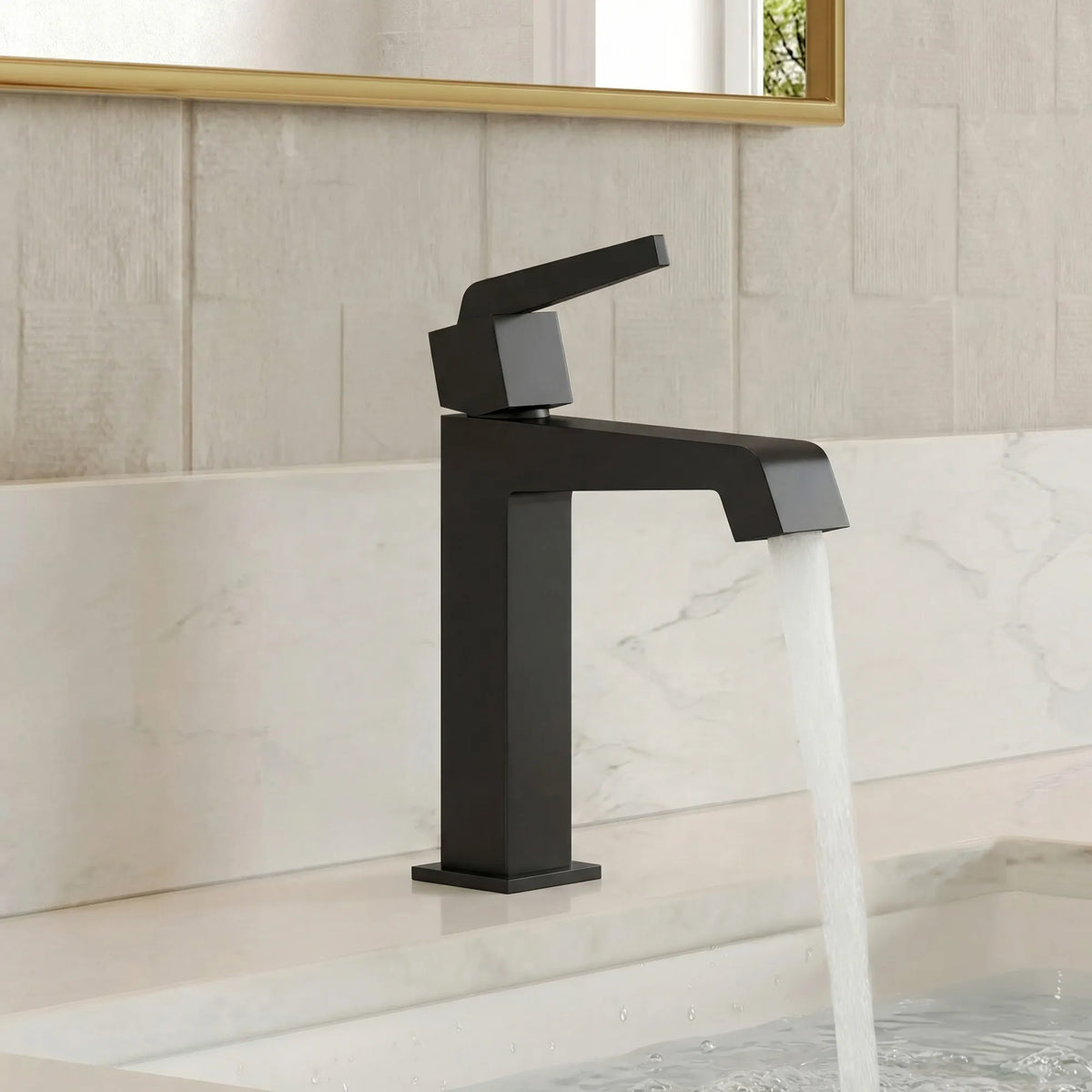 Single-Handle Bathroom Sink Faucet With Pop-Up Drain