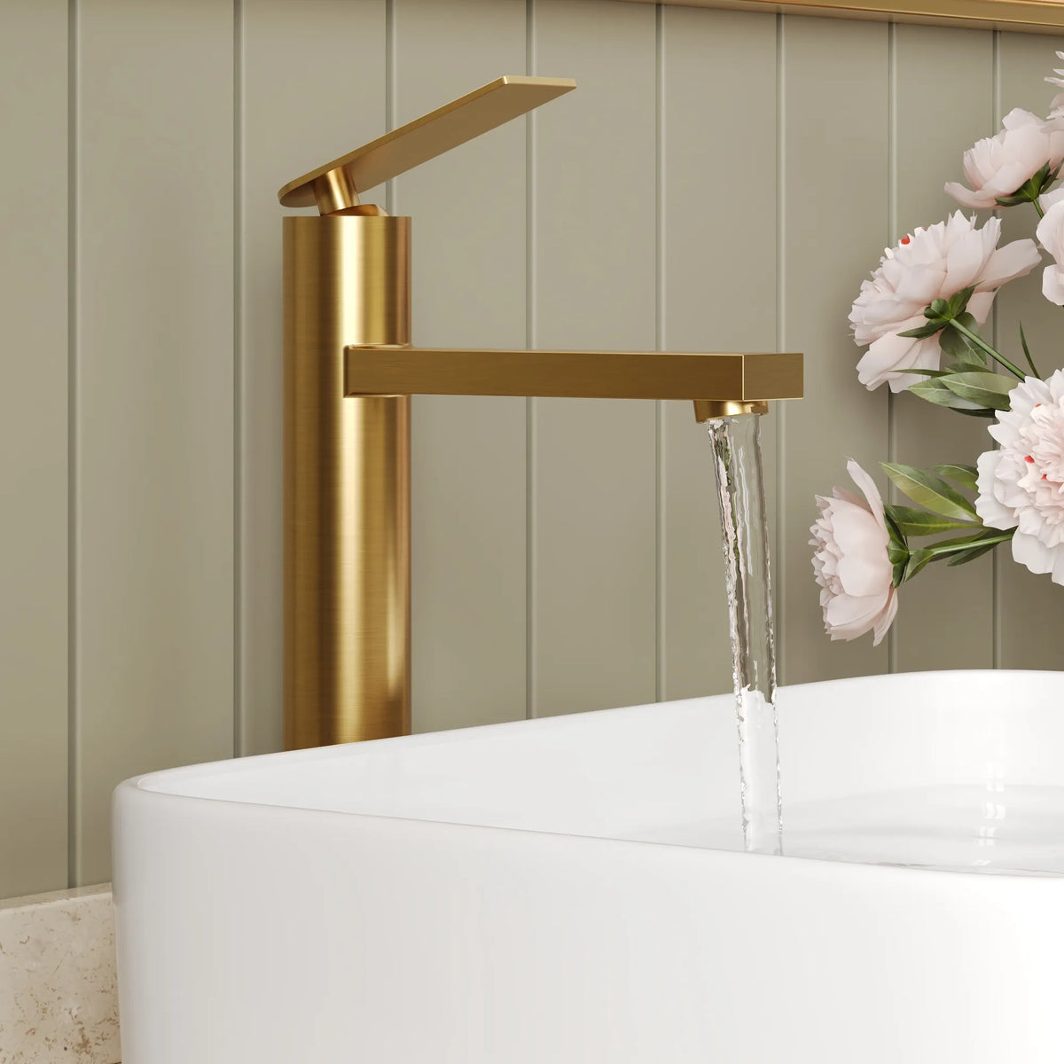 Single-Handle Vessel Bathroom Sink Faucet With Pop-Up Drain