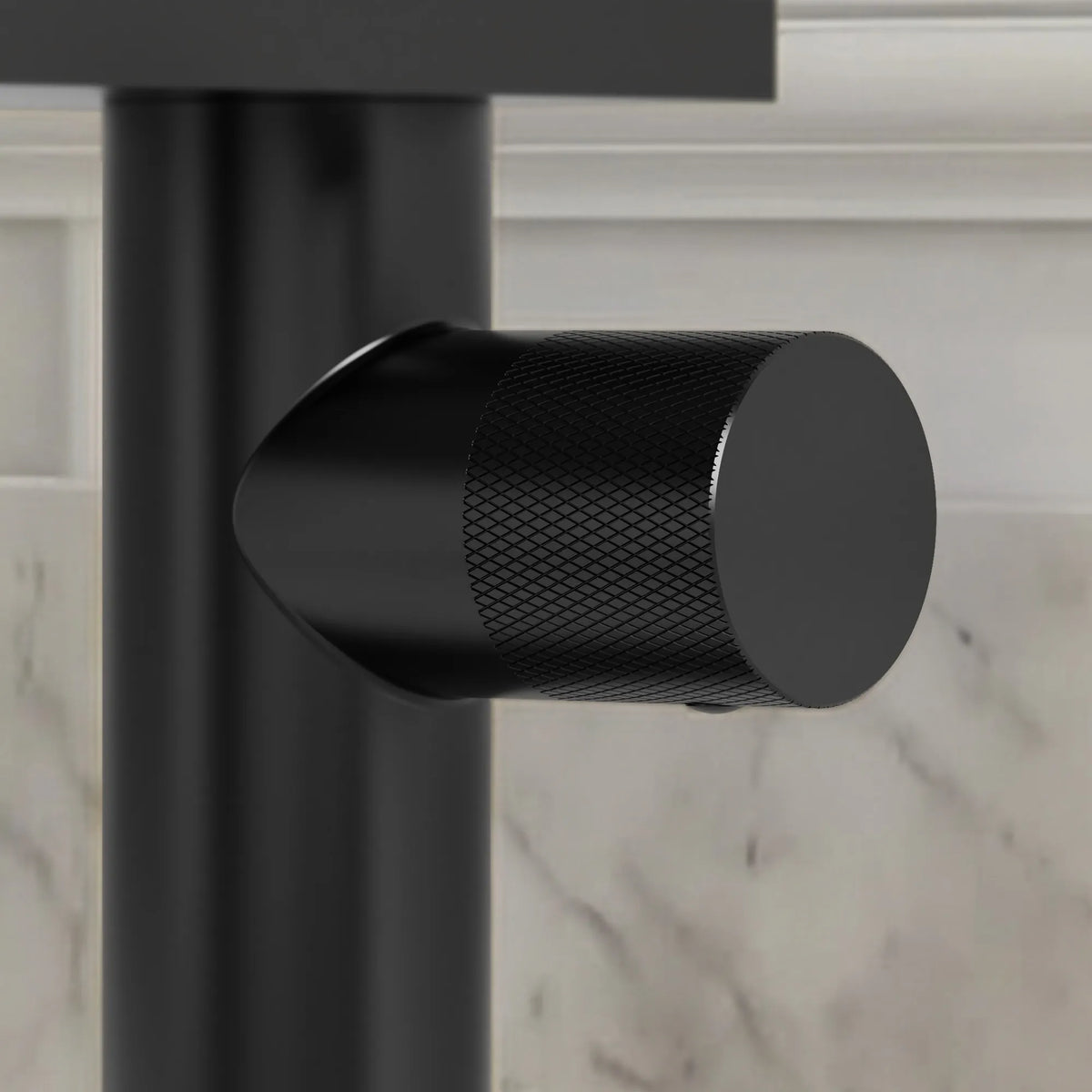 Single-Handle Bathroom Sink Faucet With Waterfall Spout And Pop-Up Drain