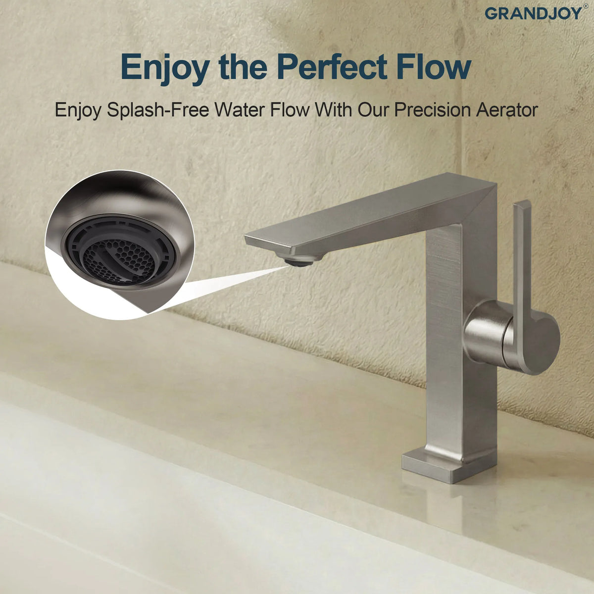 Single-Handle Bathroom Sink Faucet With Pop-Up Drain